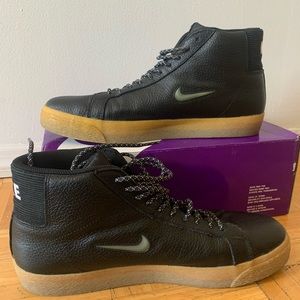 NIKE SB Blazer Mid PRM- Black/Gum CU5283-001. Men’s Size 11.